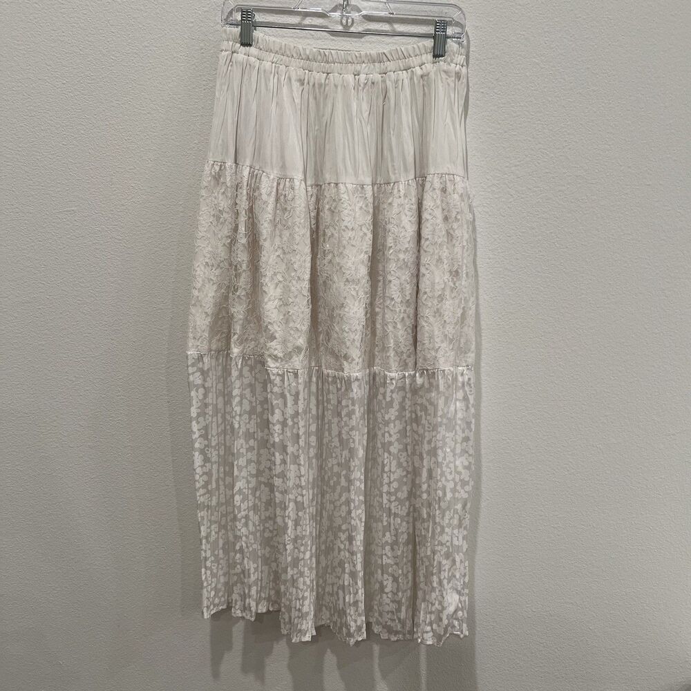 Women’s Floral Lace Maxi Skirt Tiered Broomstick Small Flawed Read Witchy Boho